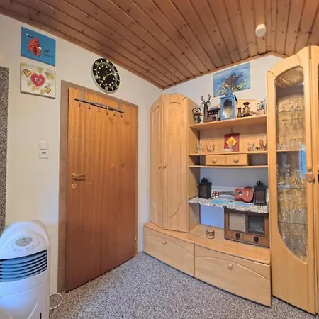 Ri-wo Apartman *